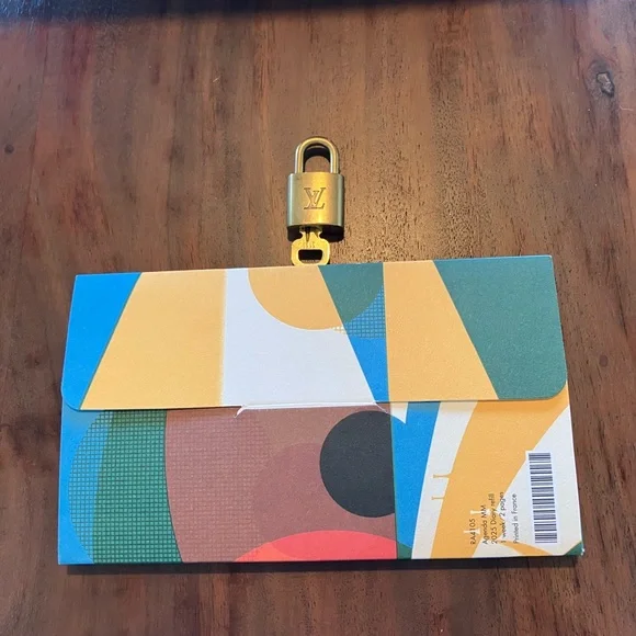 Louis Vuitton Multicolor Agenda 2025 - Picture 2 of 4